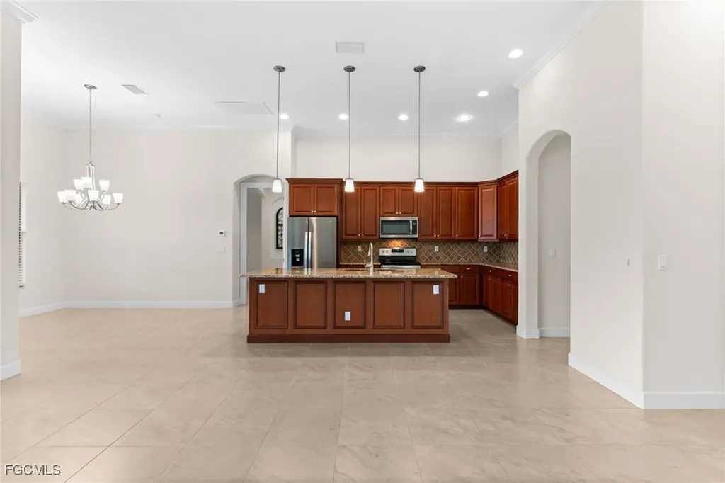 1121 SW 24th Street Cape Coral FL 33991