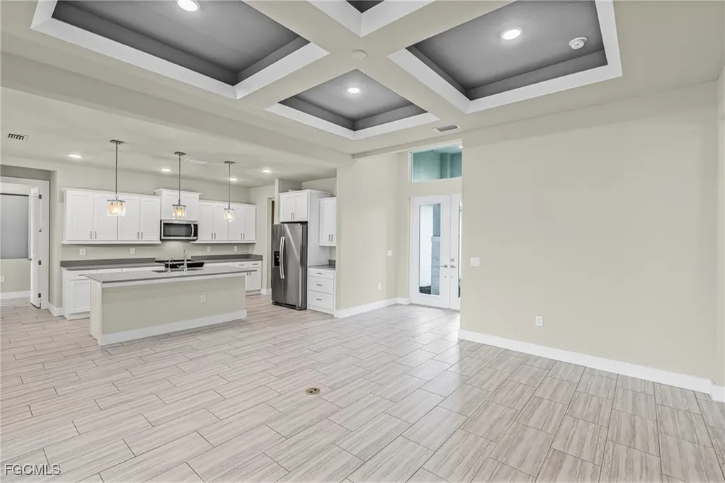 913 NW 33rd Place Cape Coral FL 33993
