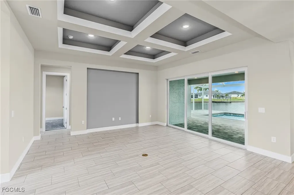 913 NW 33rd Place Cape Coral FL 33993