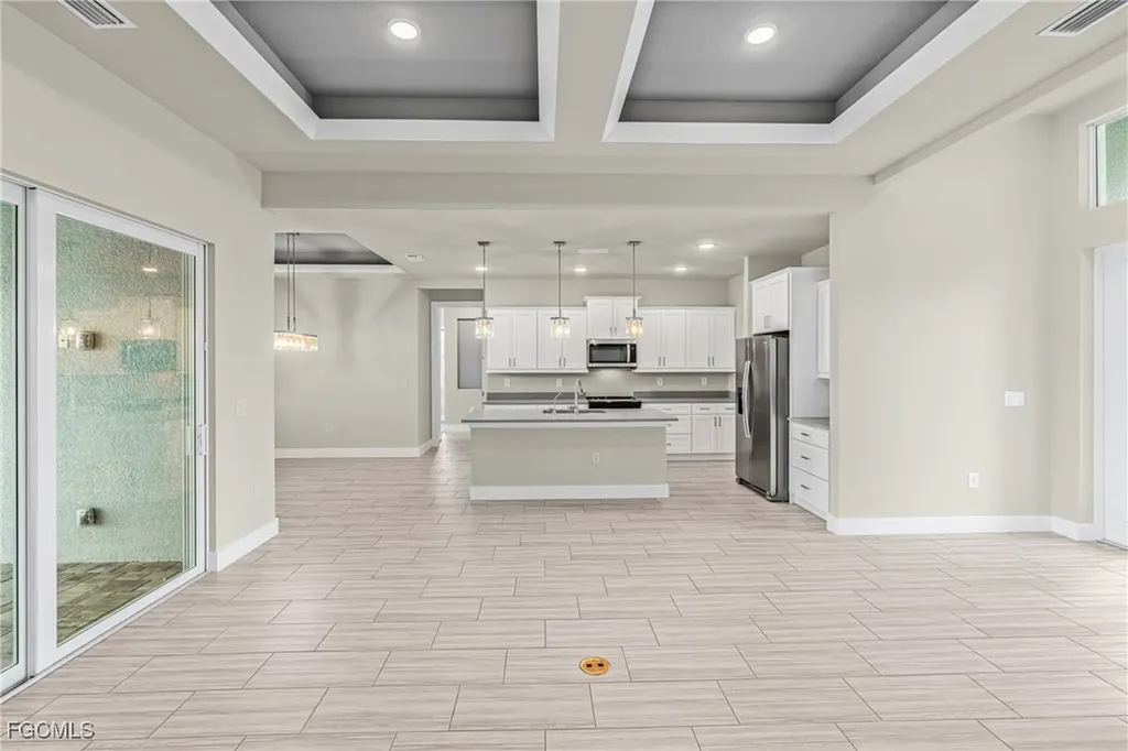 913 NW 33rd Place Cape Coral FL 33993