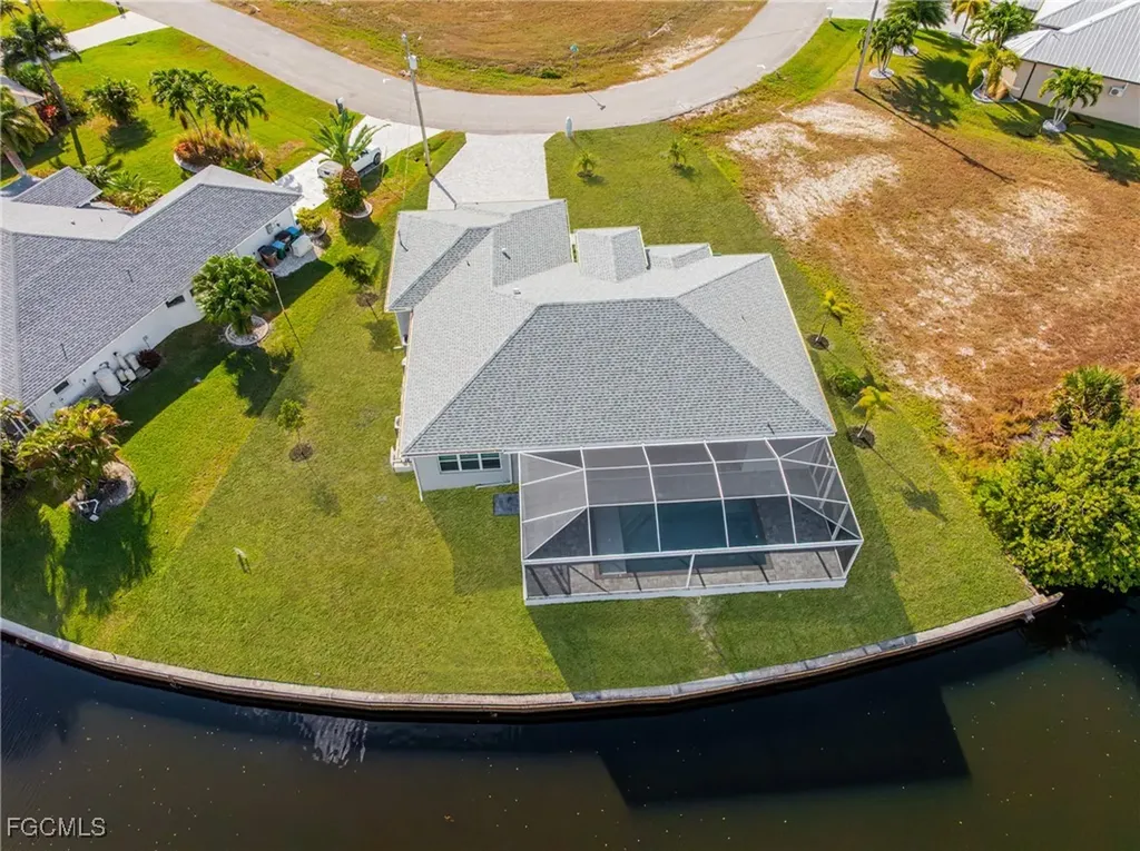 913 NW 33rd Place Cape Coral FL 33993