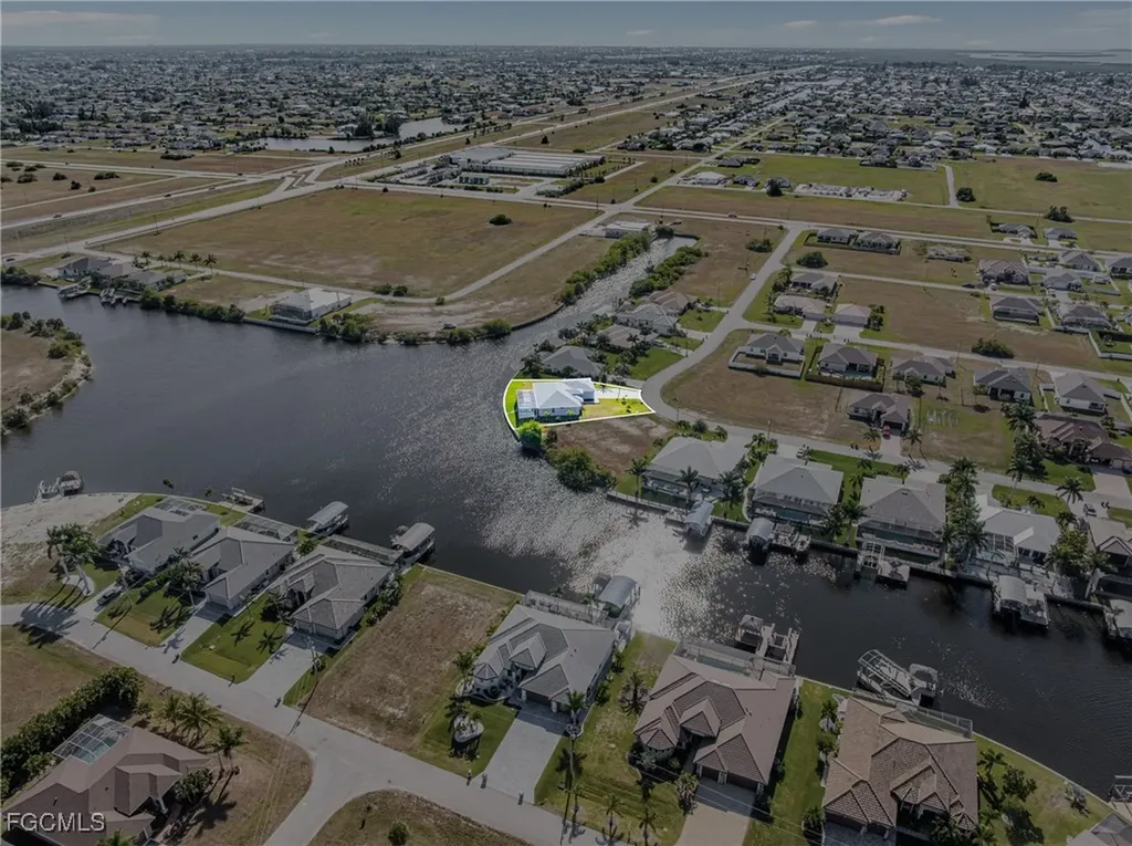 913 NW 33rd Place Cape Coral FL 33993