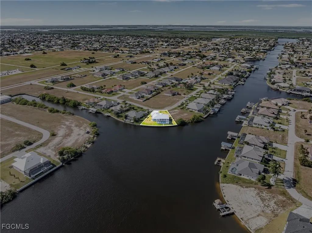 913 NW 33rd Place Cape Coral FL 33993