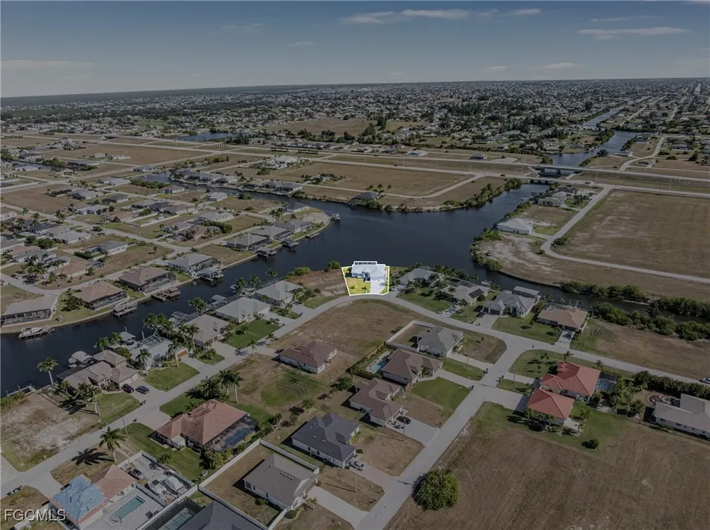 913 NW 33rd Place Cape Coral FL 33993