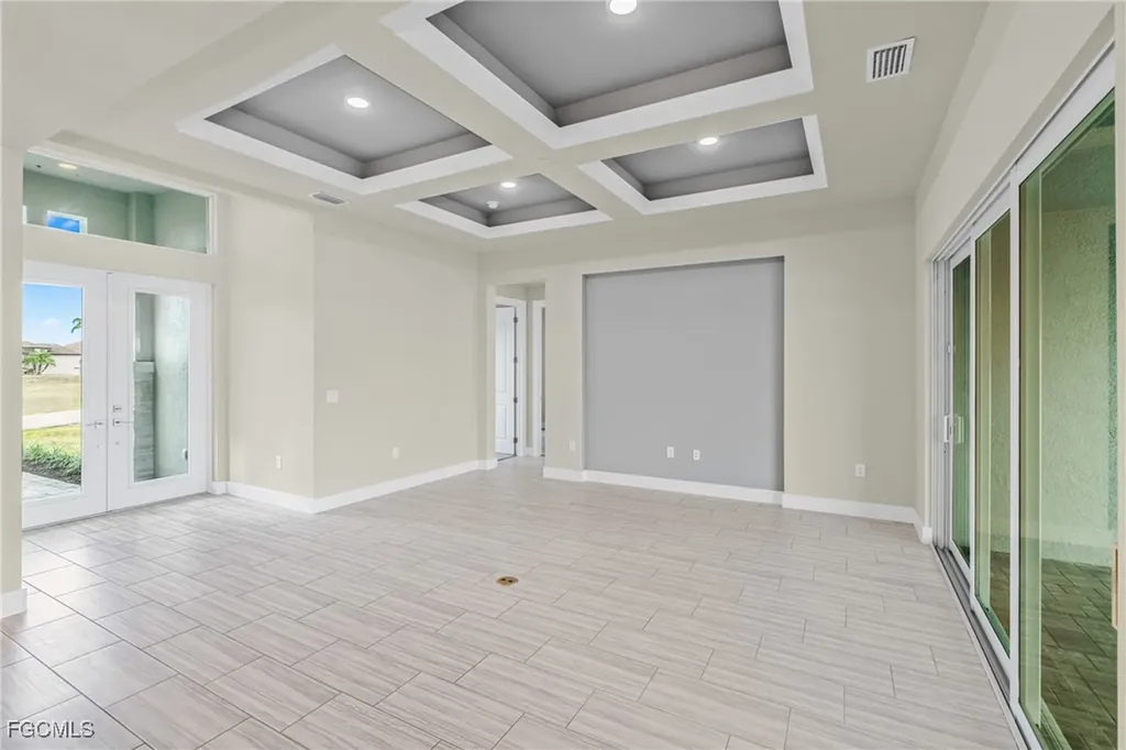 913 NW 33rd Place Cape Coral FL 33993