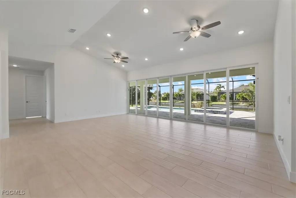 3020 SW 10th Place Cape Coral FL 33914