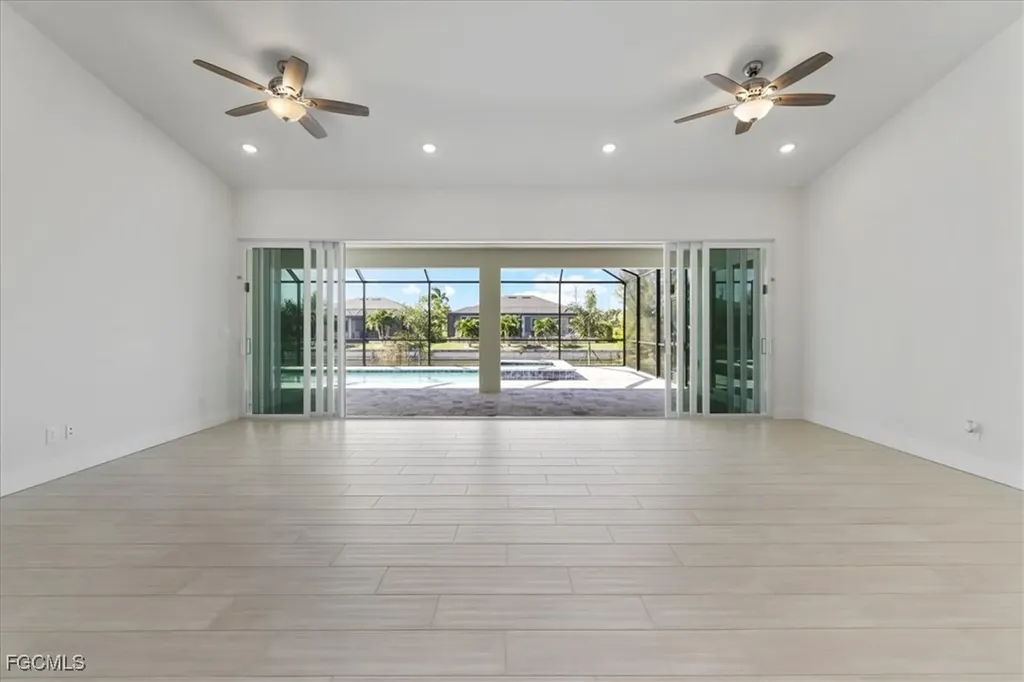 3020 SW 10th Place Cape Coral FL 33914