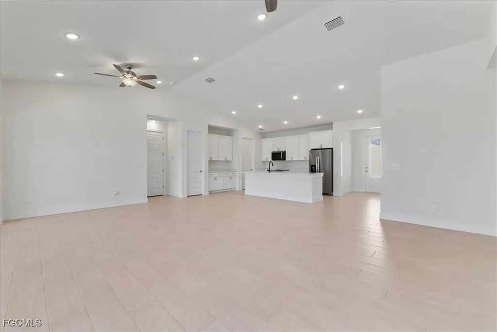 3020 SW 10th Place Cape Coral FL 33914