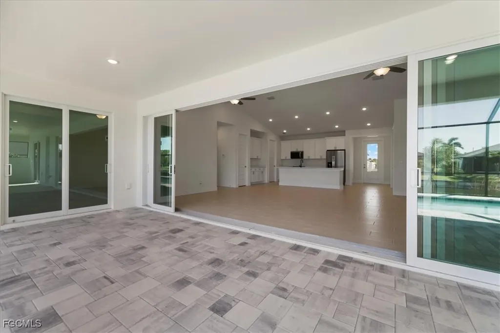 3020 SW 10th Place Cape Coral FL 33914