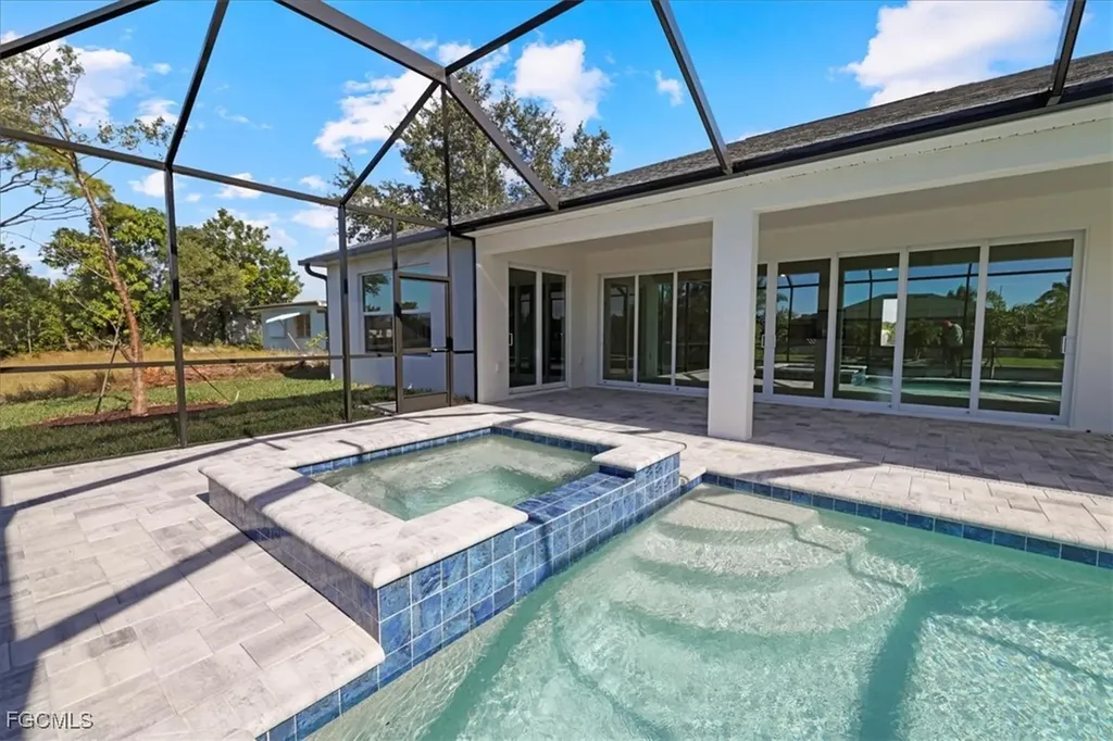 3020 SW 10th Place Cape Coral FL 33914