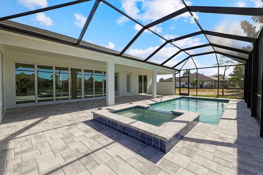 3020 SW 10th Place Cape Coral FL 33914