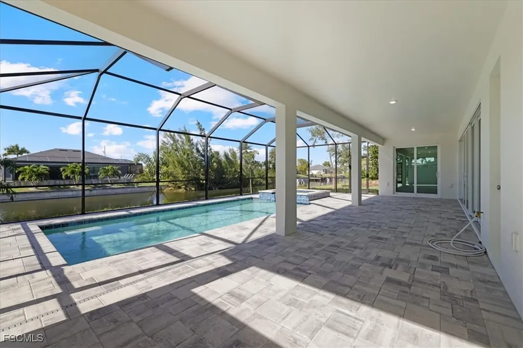 3020 SW 10th Place Cape Coral FL 33914