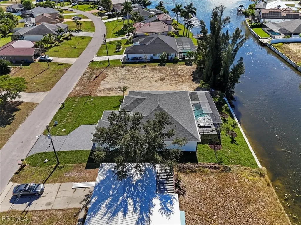 3020 SW 10th Place Cape Coral FL 33914