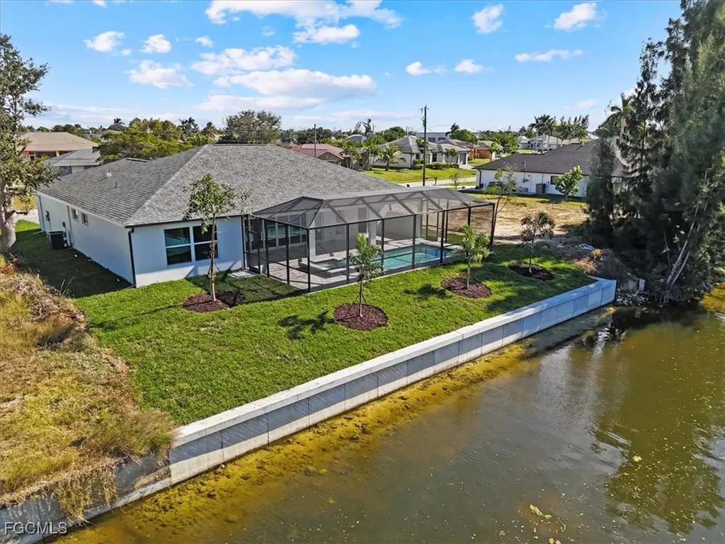 3020 SW 10th Place Cape Coral FL 33914