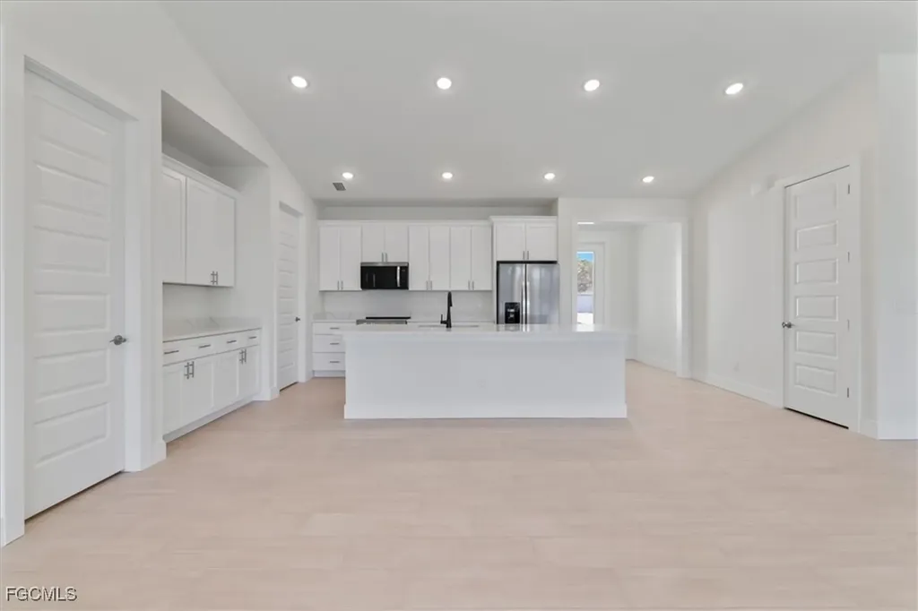 3020 SW 10th Place Cape Coral FL 33914