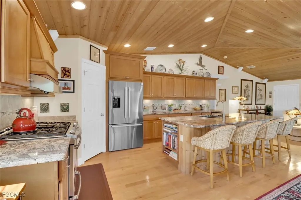 7704 Myrsine Circle Bokeelia FL 33922