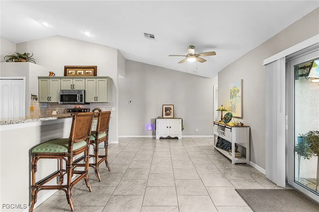 2847 NW 46th Place Cape Coral FL 33993