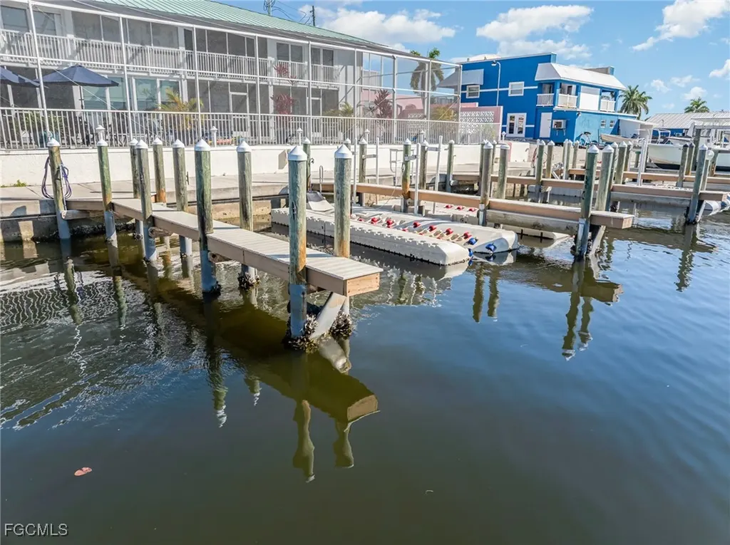 3211 Stringfellow Road St. James City FL 33956