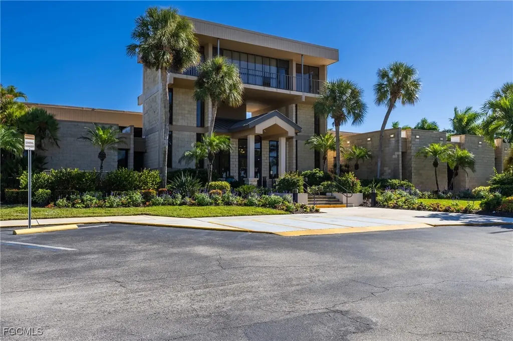 1740 Pine Valley Drive Fort Myers FL 33907