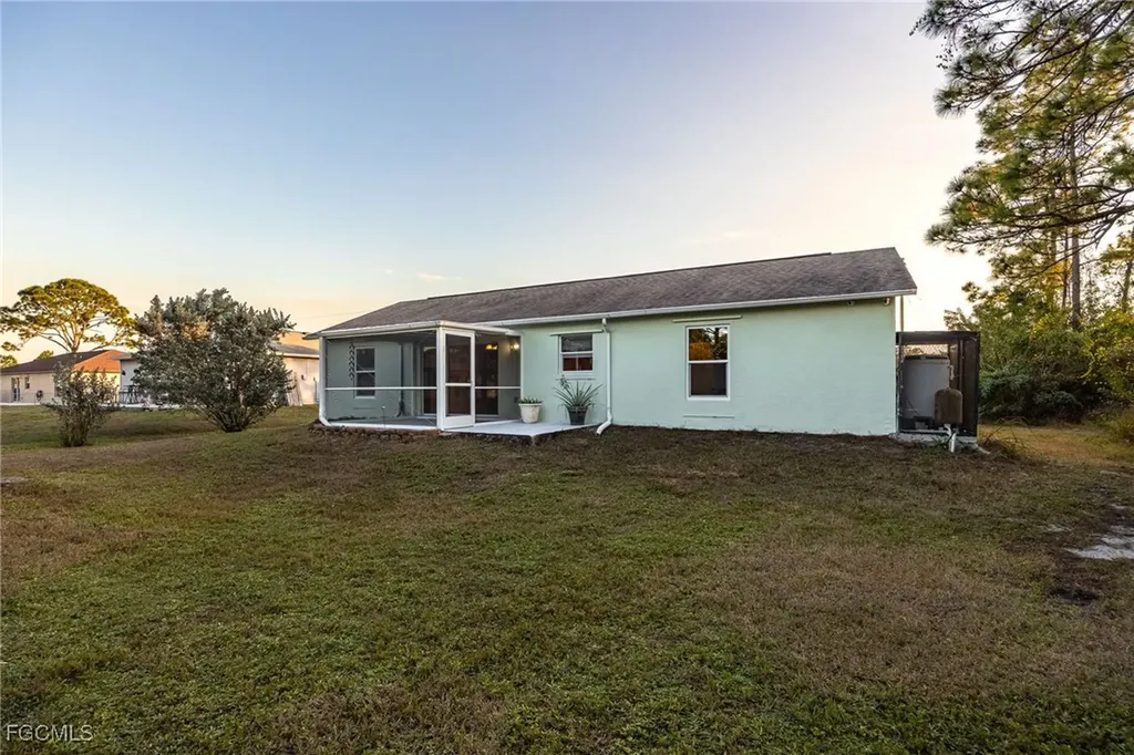 2918 21st Street W Lehigh Acres FL 33971