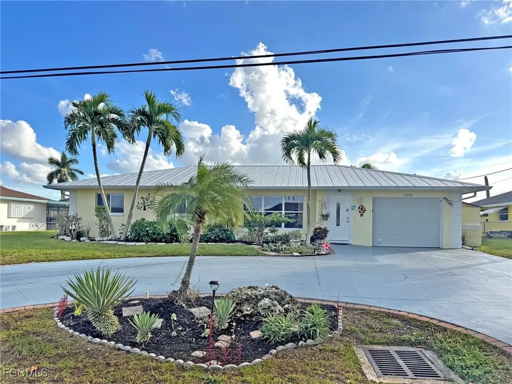 1240 Shelby Parkway Cape Coral FL 33904