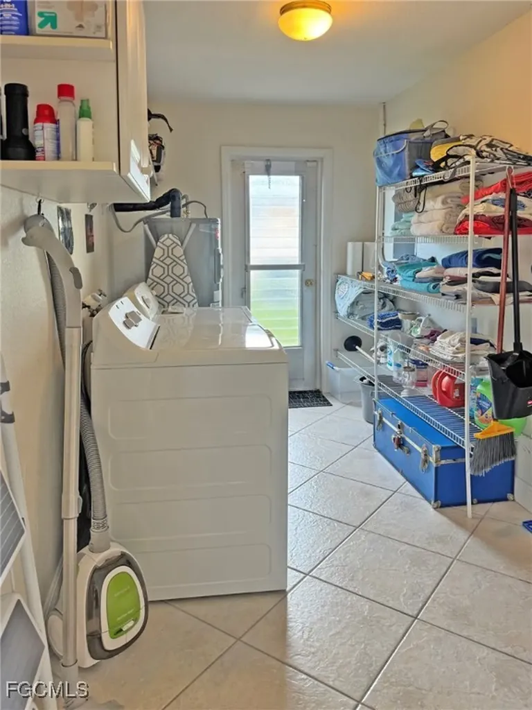 1240 Shelby Parkway Cape Coral FL 33904