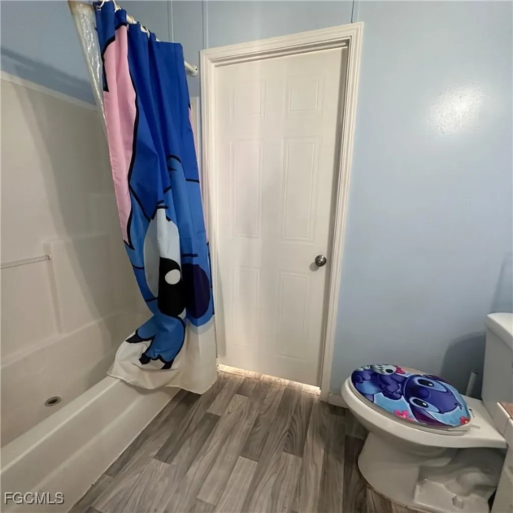 7607 Peyraud Drive North Fort Myers FL 33917