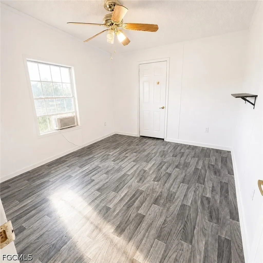 7607 Peyraud Drive North Fort Myers FL 33917