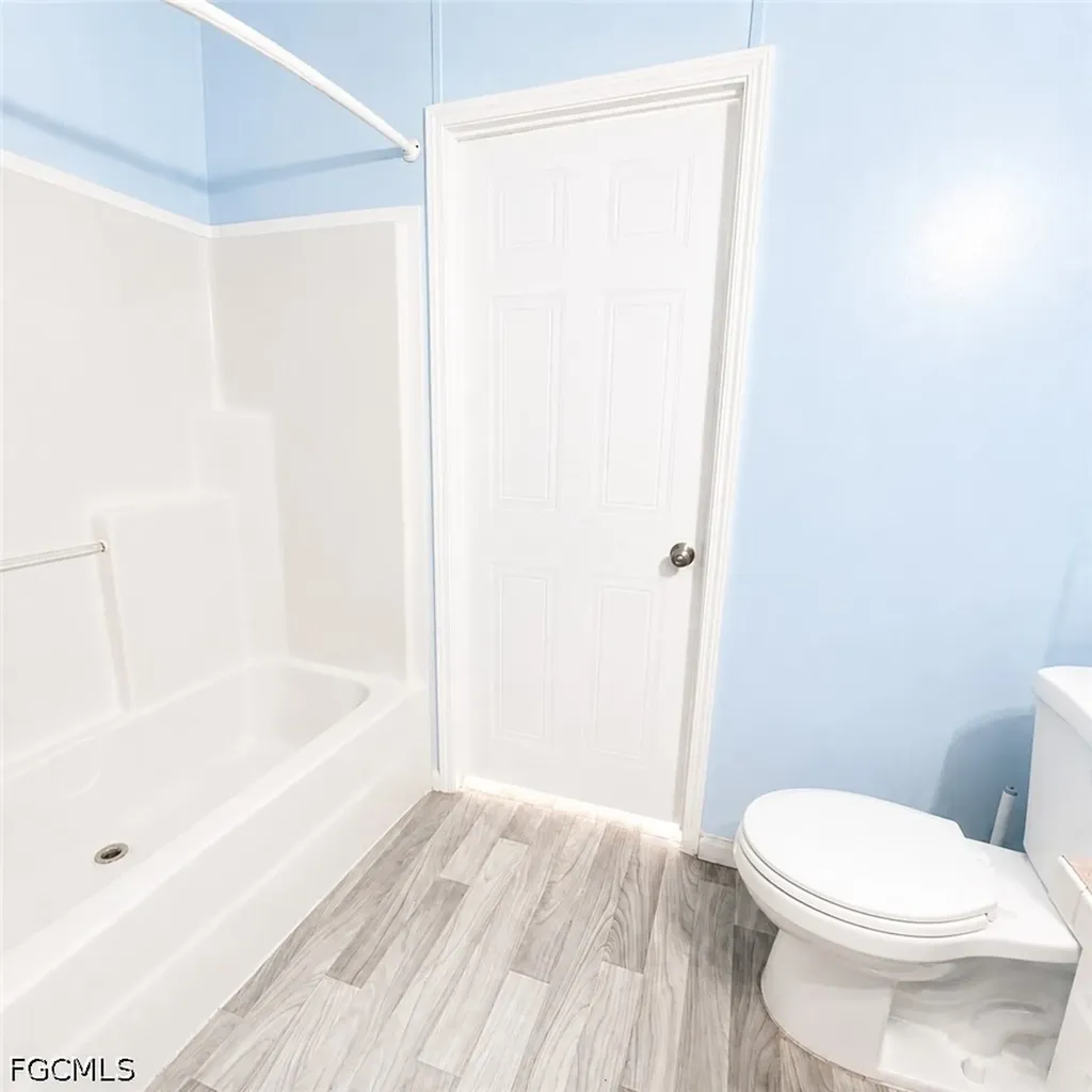 7607 Peyraud Drive North Fort Myers FL 33917
