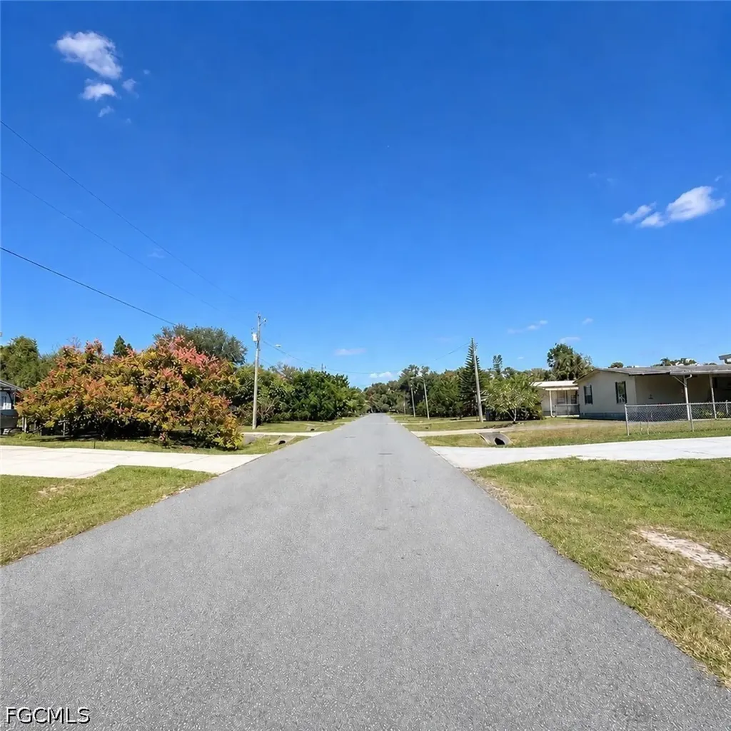 7607 Peyraud Drive North Fort Myers FL 33917