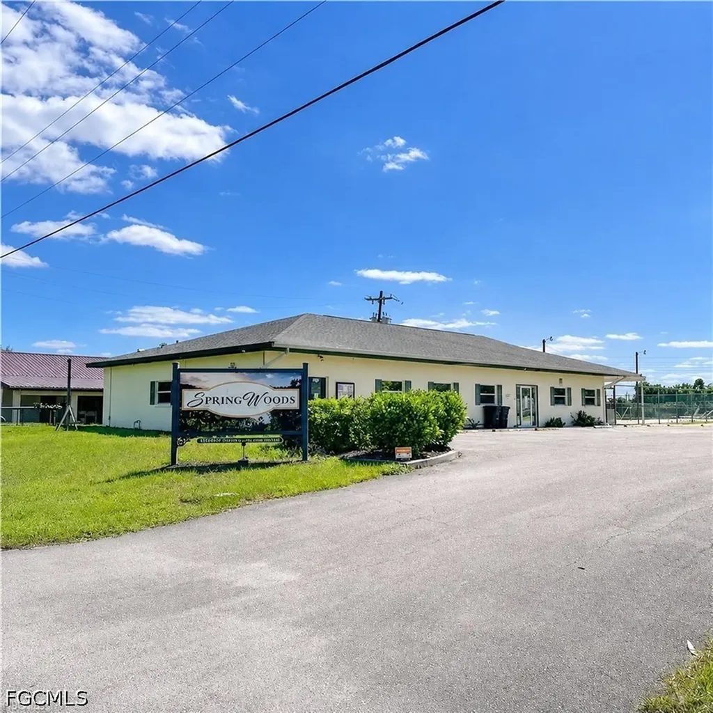 7607 Peyraud Drive North Fort Myers FL 33917