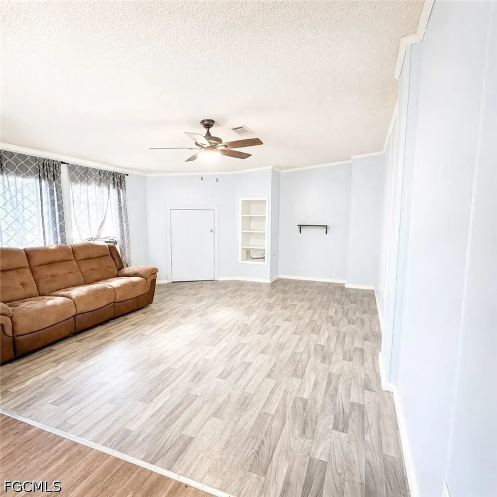 7607 Peyraud Drive North Fort Myers FL 33917