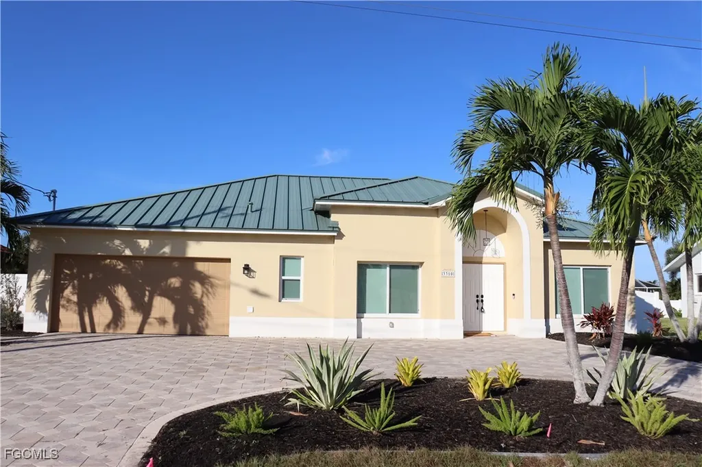 3310 SW 26th Avenue Cape Coral FL 33914