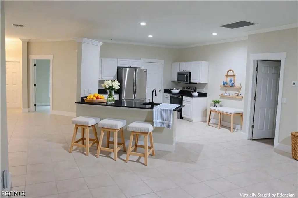 3310 SW 26th Avenue Cape Coral FL 33914