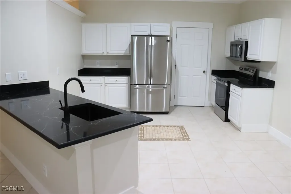 3310 SW 26th Avenue Cape Coral FL 33914