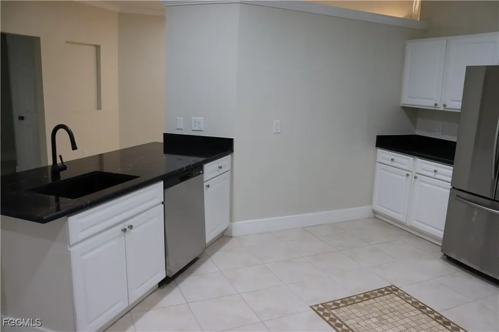 3310 SW 26th Avenue Cape Coral FL 33914