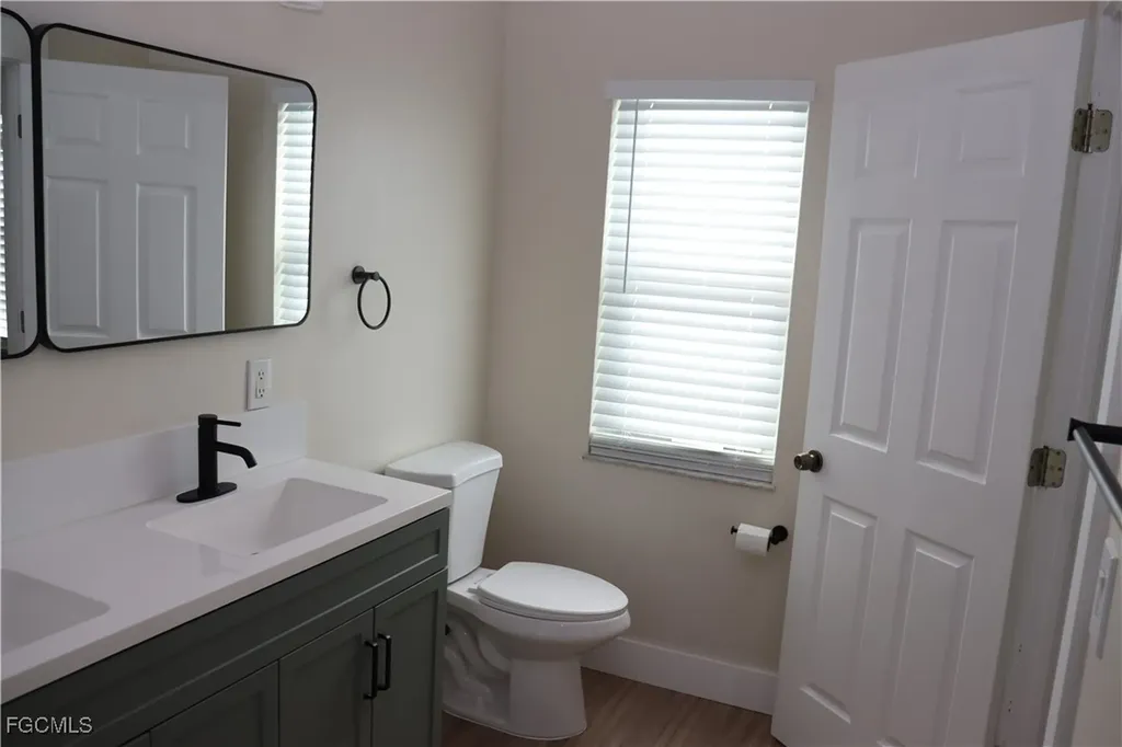 3310 SW 26th Avenue Cape Coral FL 33914