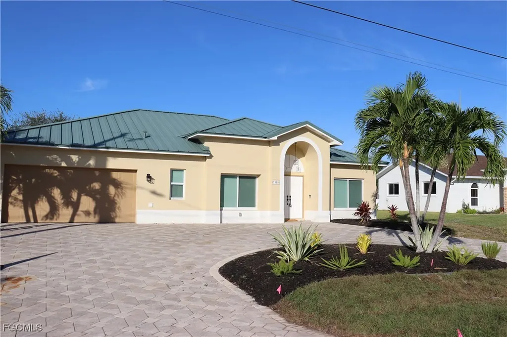 3310 SW 26th Avenue Cape Coral FL 33914