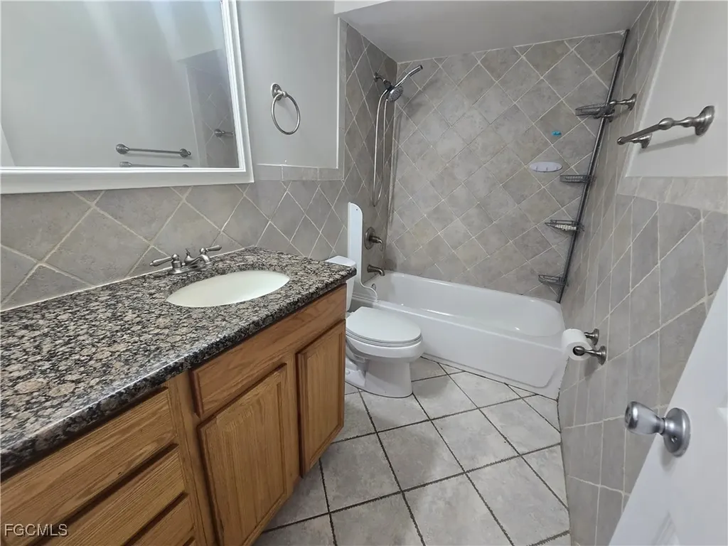 4424 SW 8th Place Cape Coral FL 33914