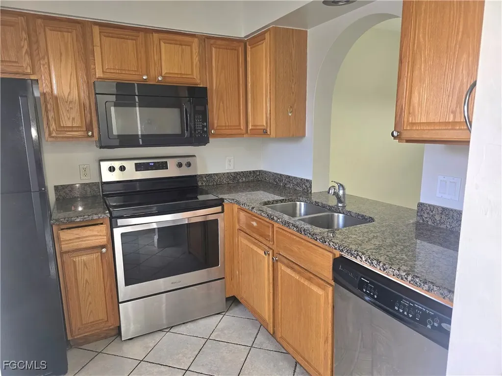 4424 SW 8th Place Cape Coral FL 33914
