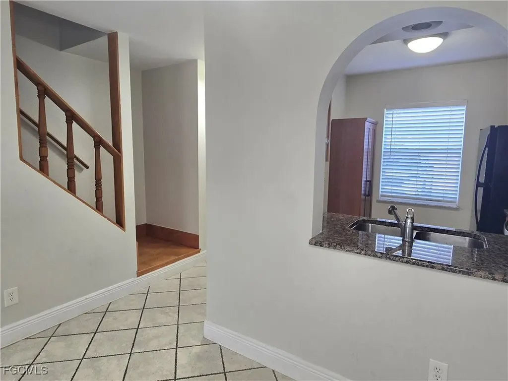 4424 SW 8th Place Cape Coral FL 33914
