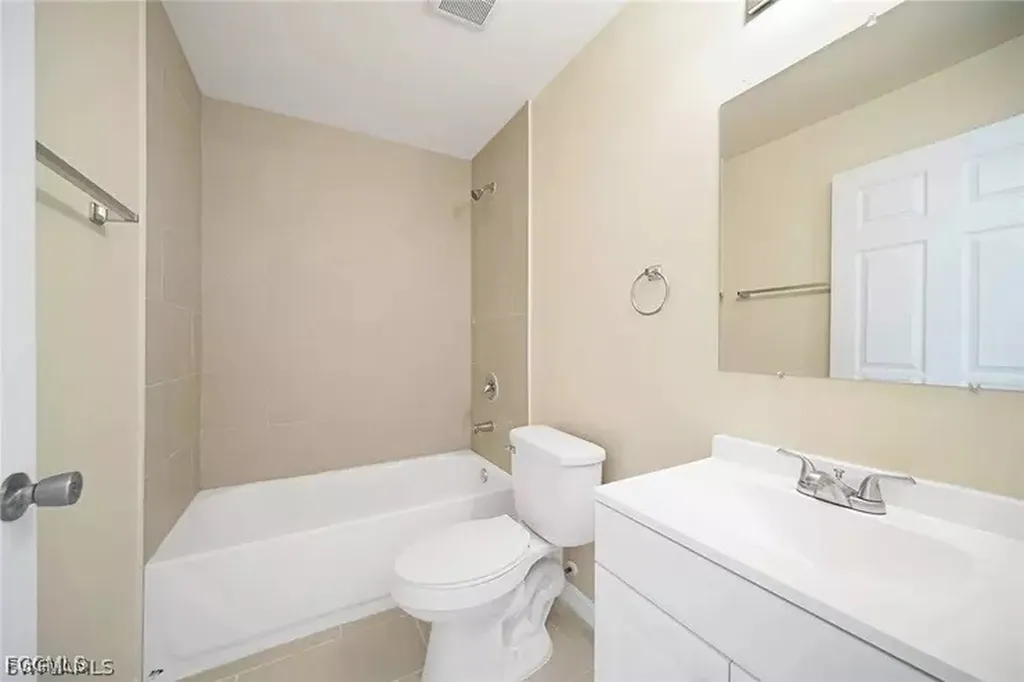 1114 SW 15th Place Cape Coral FL 33991