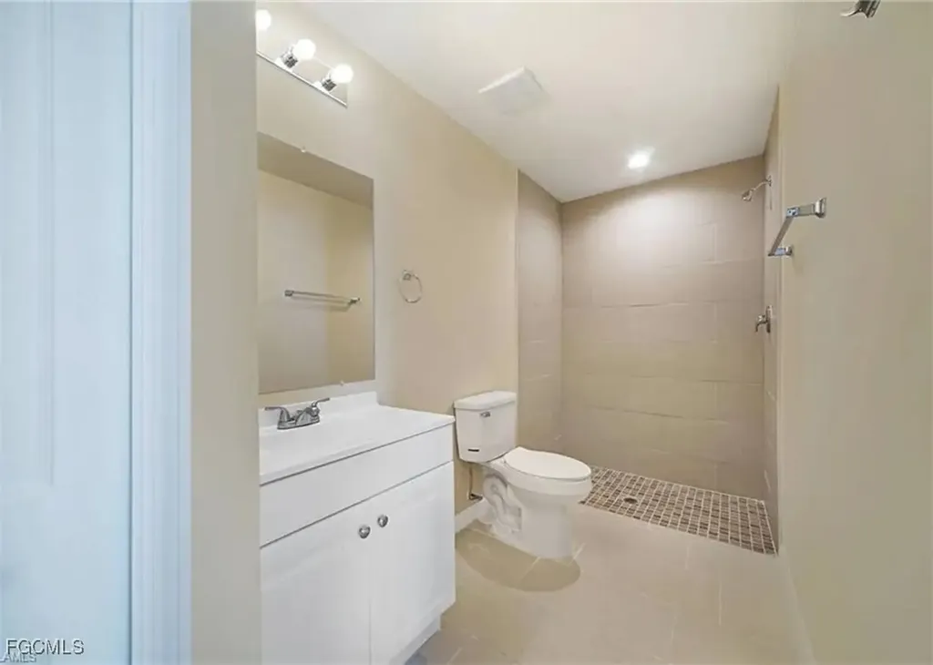 1114 SW 15th Place Cape Coral FL 33991