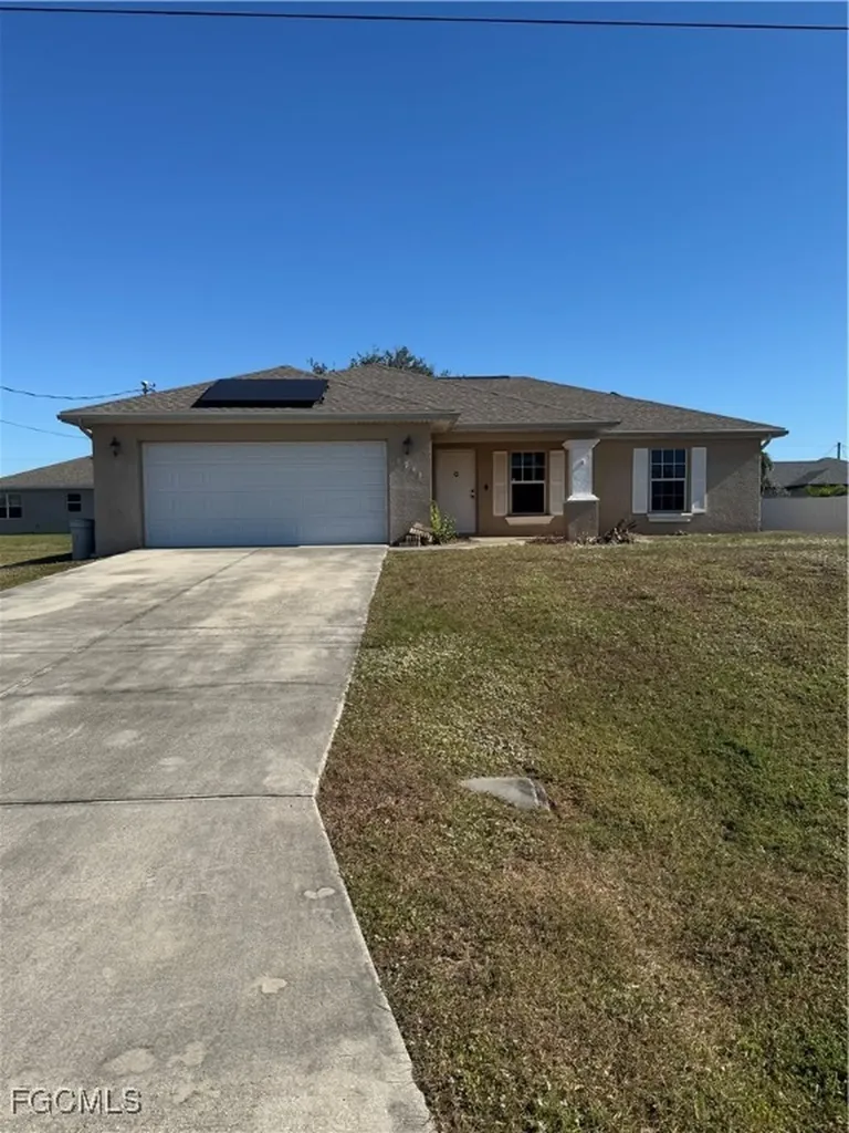 3741 NE 13th Avenue Cape Coral FL 33909