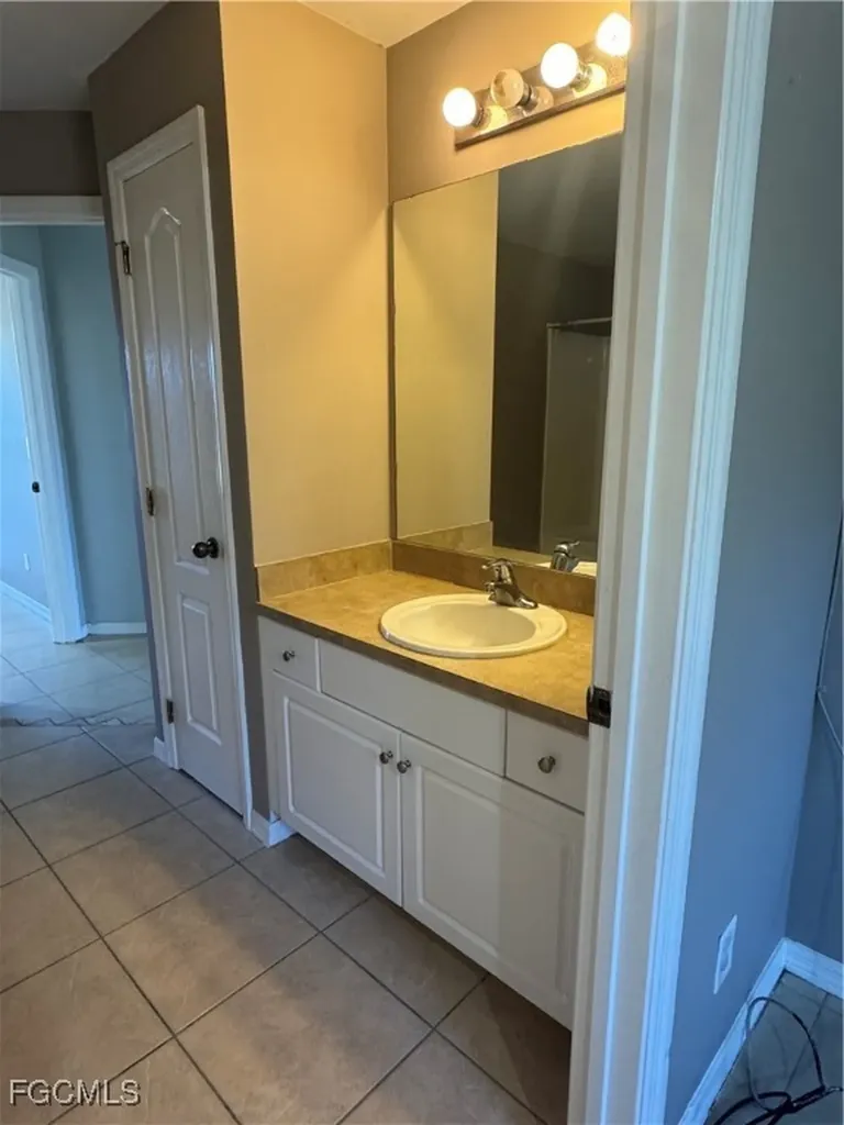 3741 NE 13th Avenue Cape Coral FL 33909