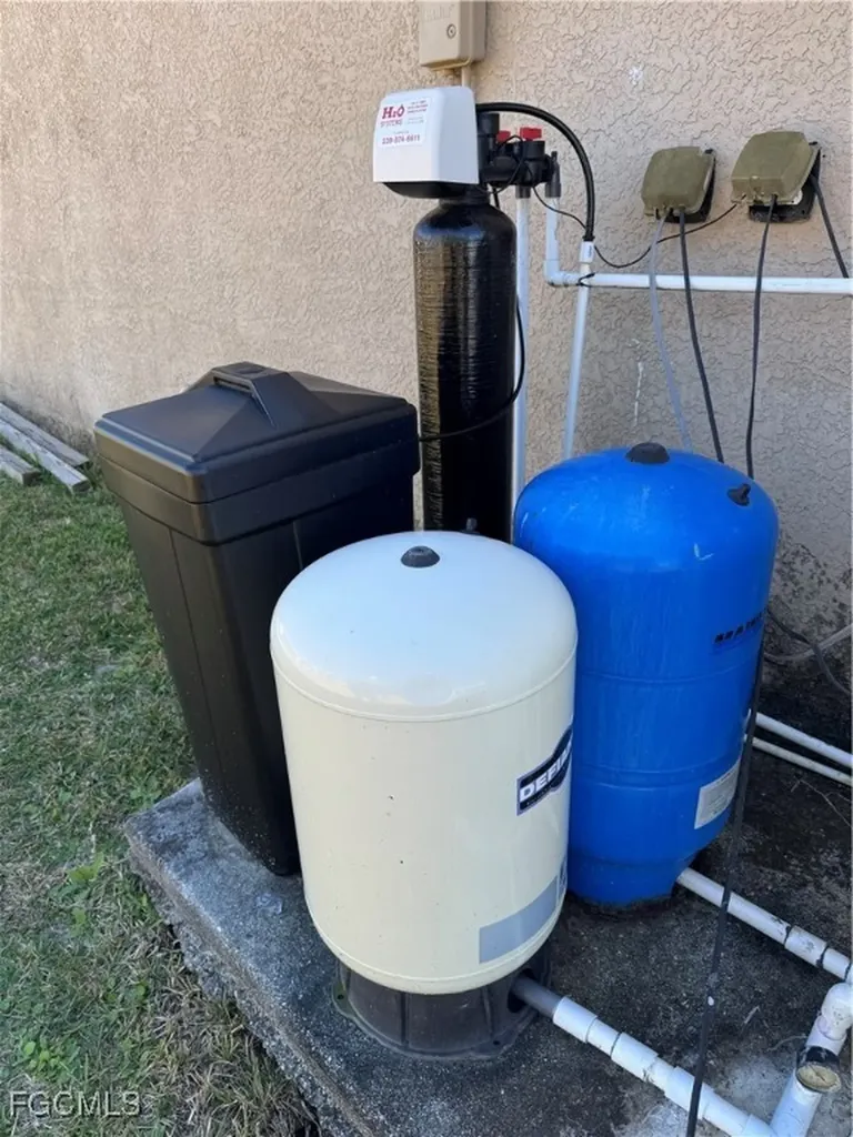 3741 NE 13th Avenue Cape Coral FL 33909