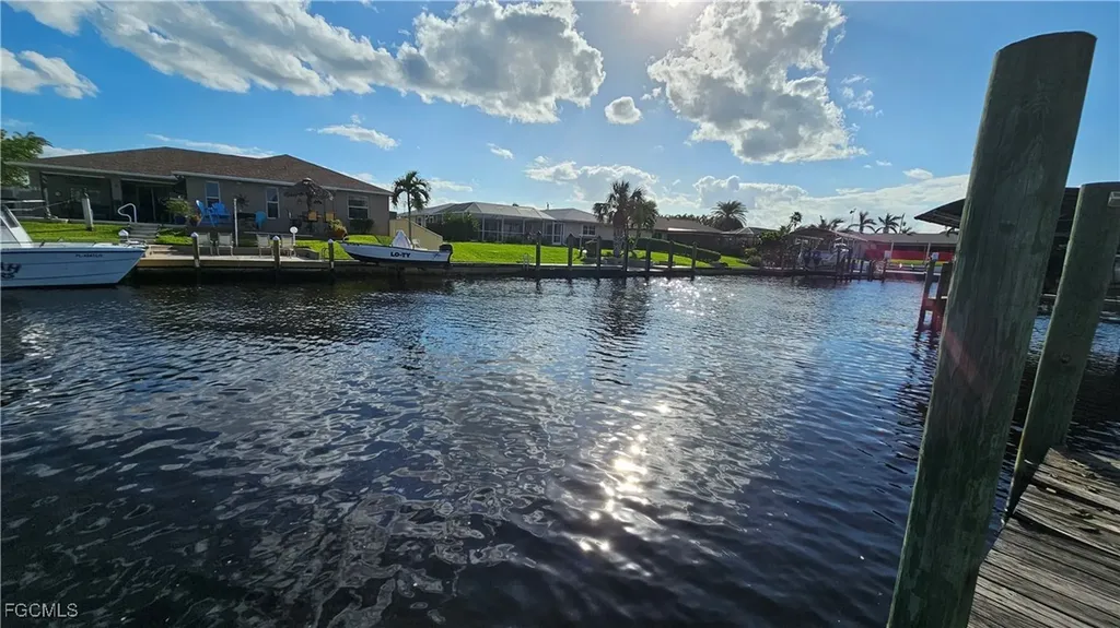 1932 SE 31st Terrace Cape Coral FL 33904