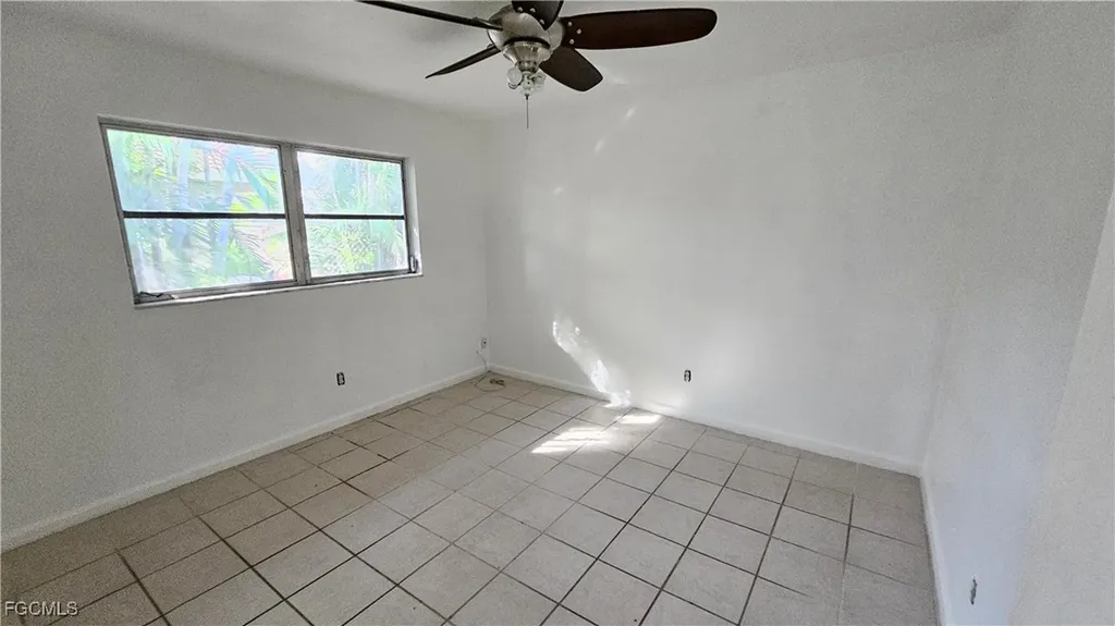 1932 SE 31st Terrace Cape Coral FL 33904