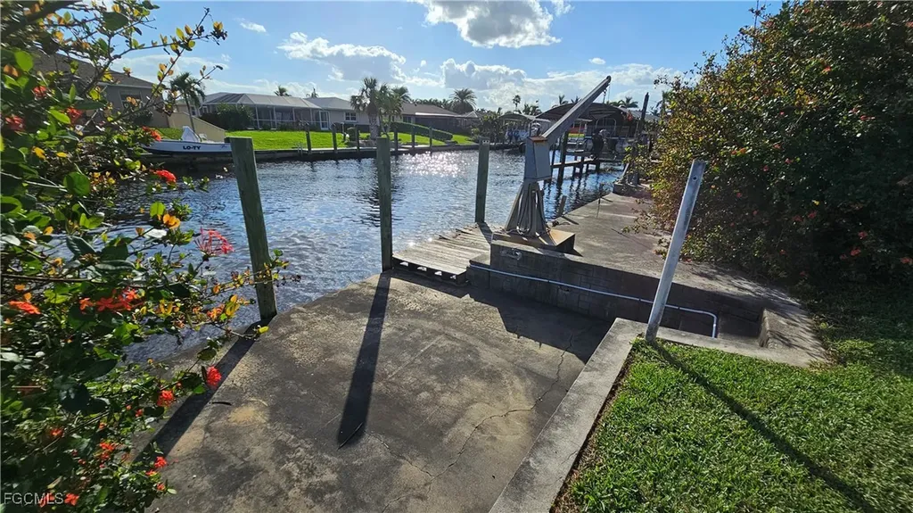 1932 SE 31st Terrace Cape Coral FL 33904