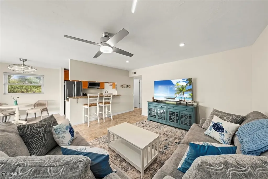 601 Periwinkle Way Sanibel FL 33957